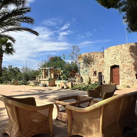 Hotel Trulli In Regno Dei Cieli Con Piscina 3*