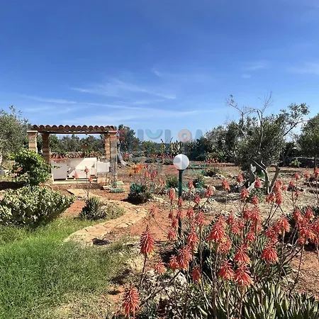 Hotel Trulli In Regno Dei Cieli Con Piscina 3*